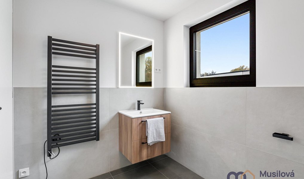 Pronájem domu 92 m² s pozemkem 300 m², Teplice – náhled fotky 13
