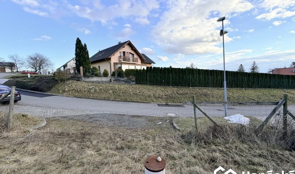 Prodej stavebního pozemku 1 160 m², Stará Ves – náhled fotky 9