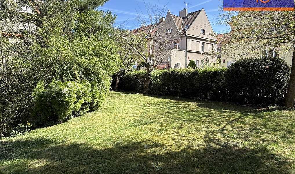 Prodej domu 528 m² s pozemkem 985 m², Praha – náhled fotky 6