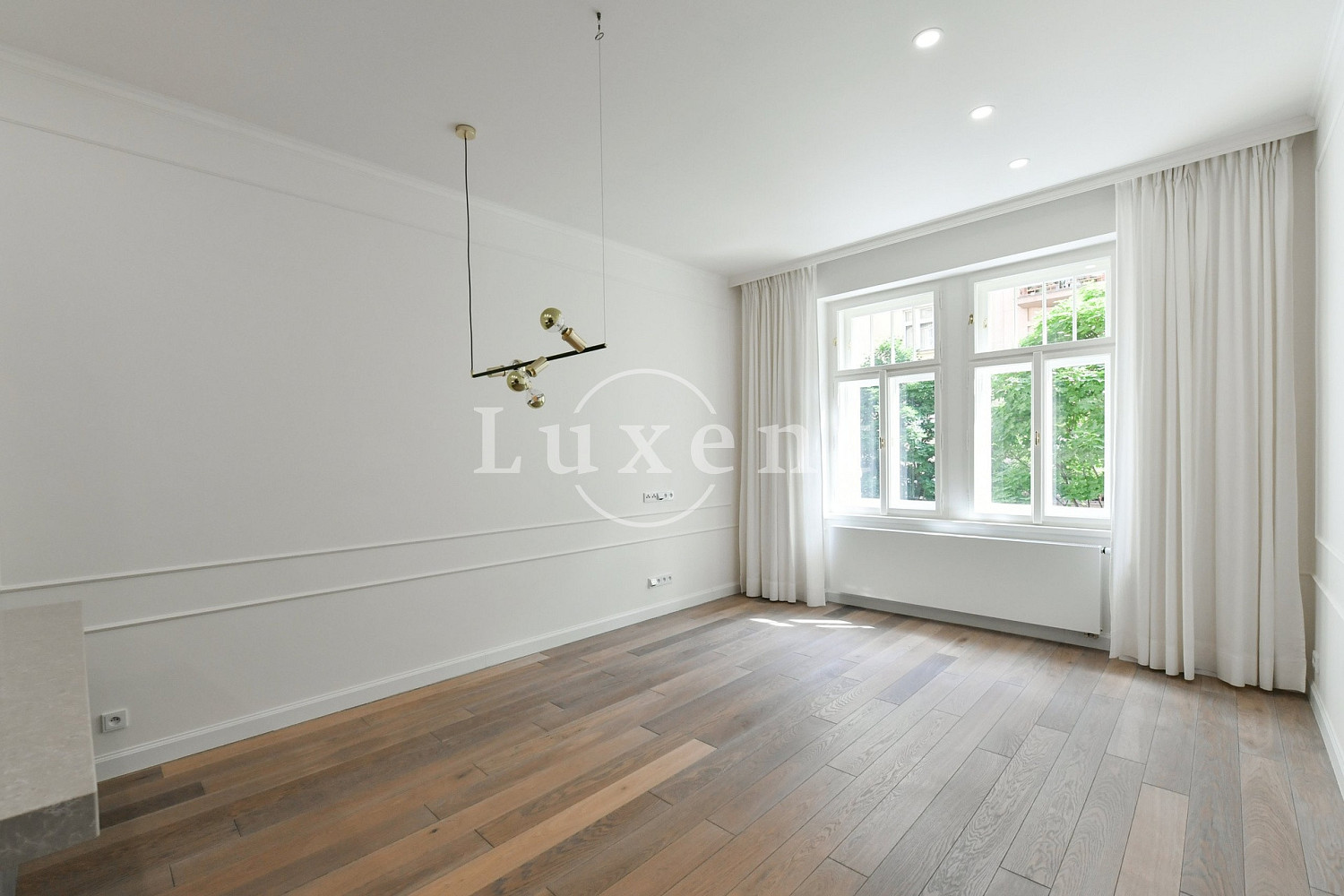 Pronájem bytu 3+kk 92 m² — photo 2