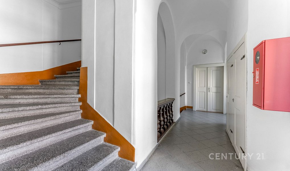 Prodej bytu 5+1 176 m², Praha – náhled fotky 3