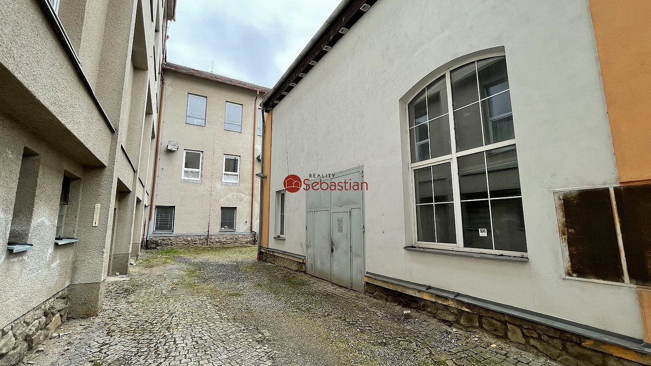 Pronájem komerčního objektu (jiného typu) 185 m² — photo 5