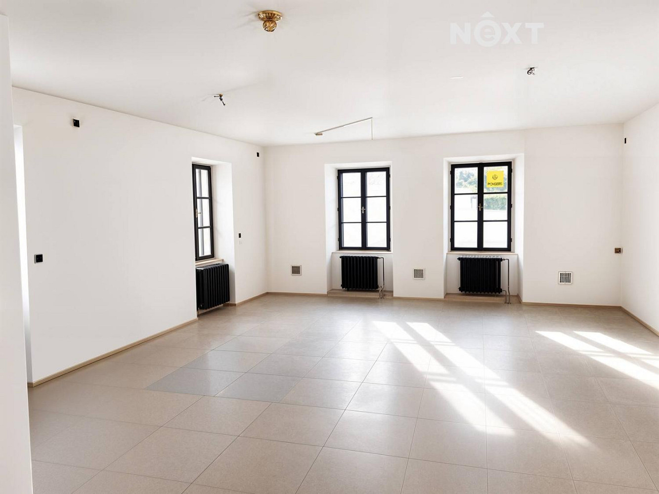 Pronájem obchodních prostor 320 m² — photo 3