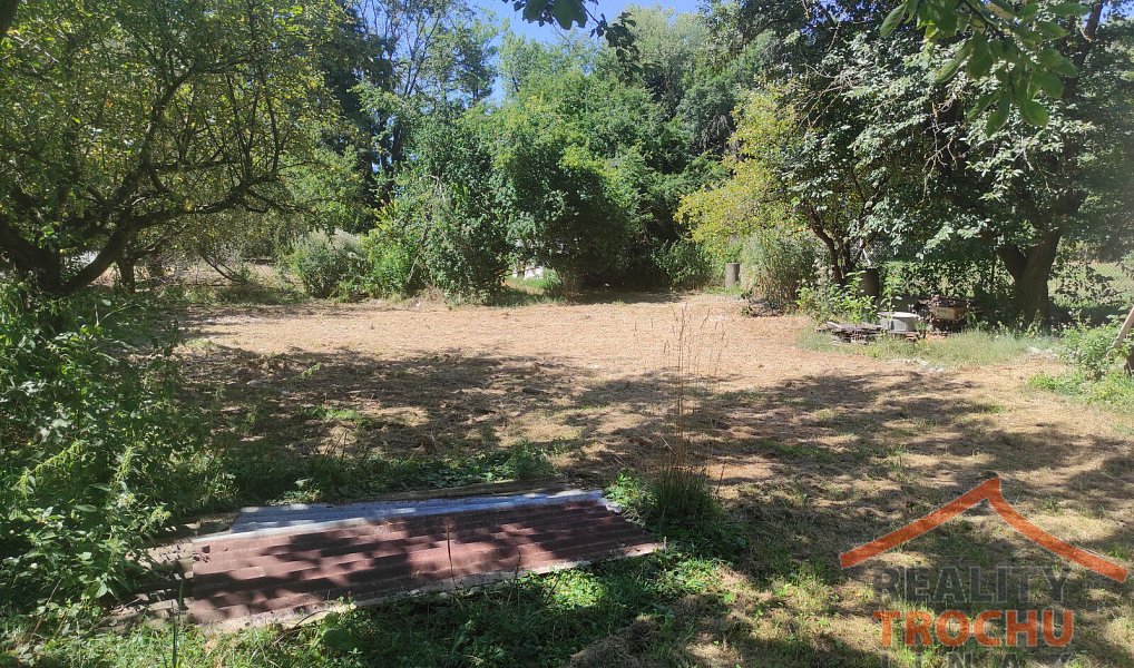Prodej stavebního pozemku 1 623 m², Přestavlky – náhled fotky 5
