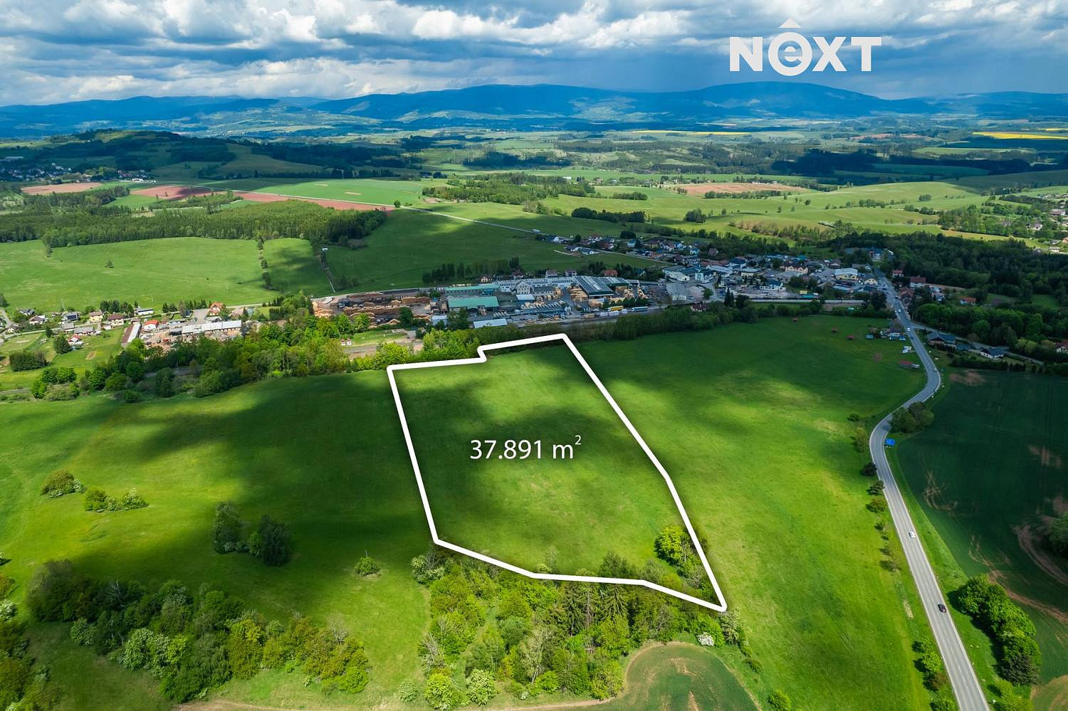 Prodej pole 38 750 m², Horka u Staré Paky