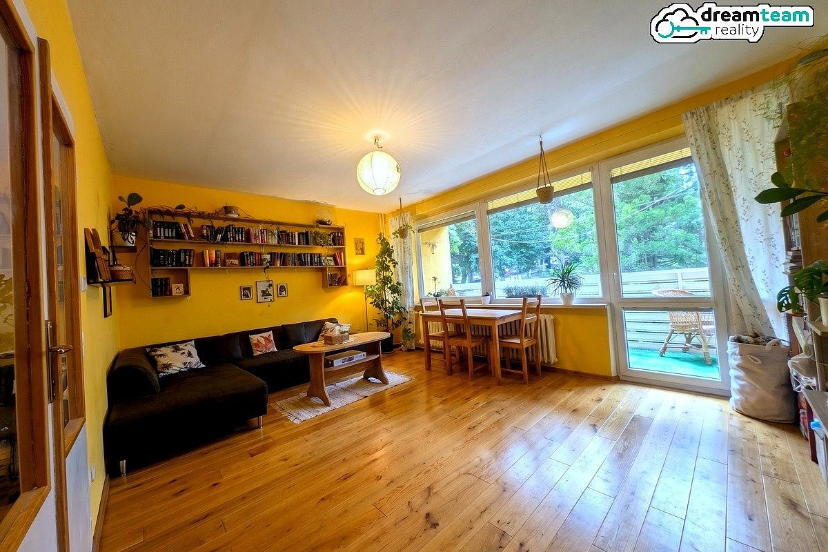 Pronájem bytu 3+1 75 m² – fotografie 2
