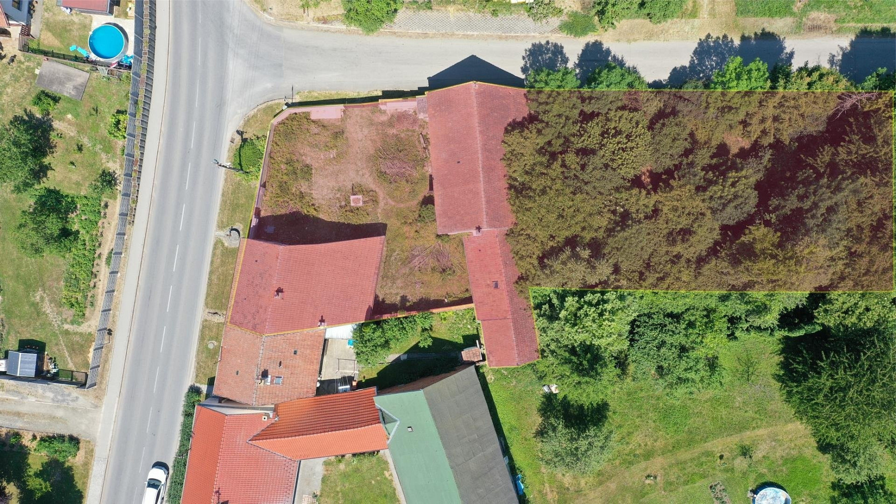 Prodej stavebního pozemku 1 639 m² – fotografie 2