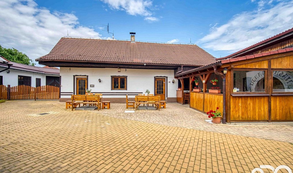 Prodej restaurace 178 m², Hradešín – náhled fotky 3