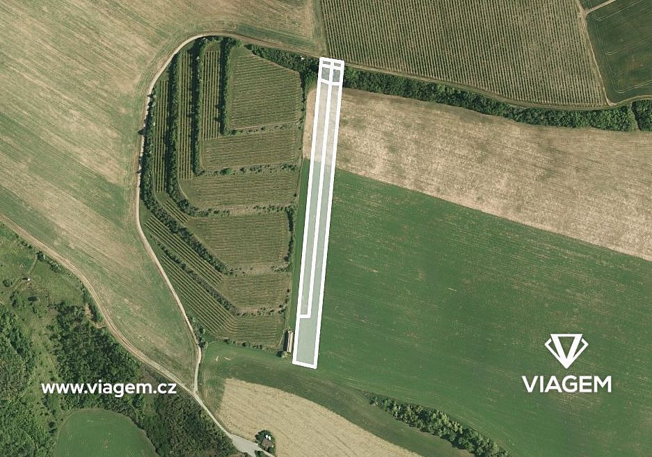 Prodej pole 1 093 m², Nosislav
