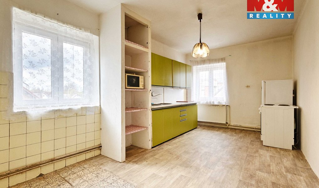 Prodej domu 240 m² s pozemkem 386 m², Studená – náhled fotky 4
