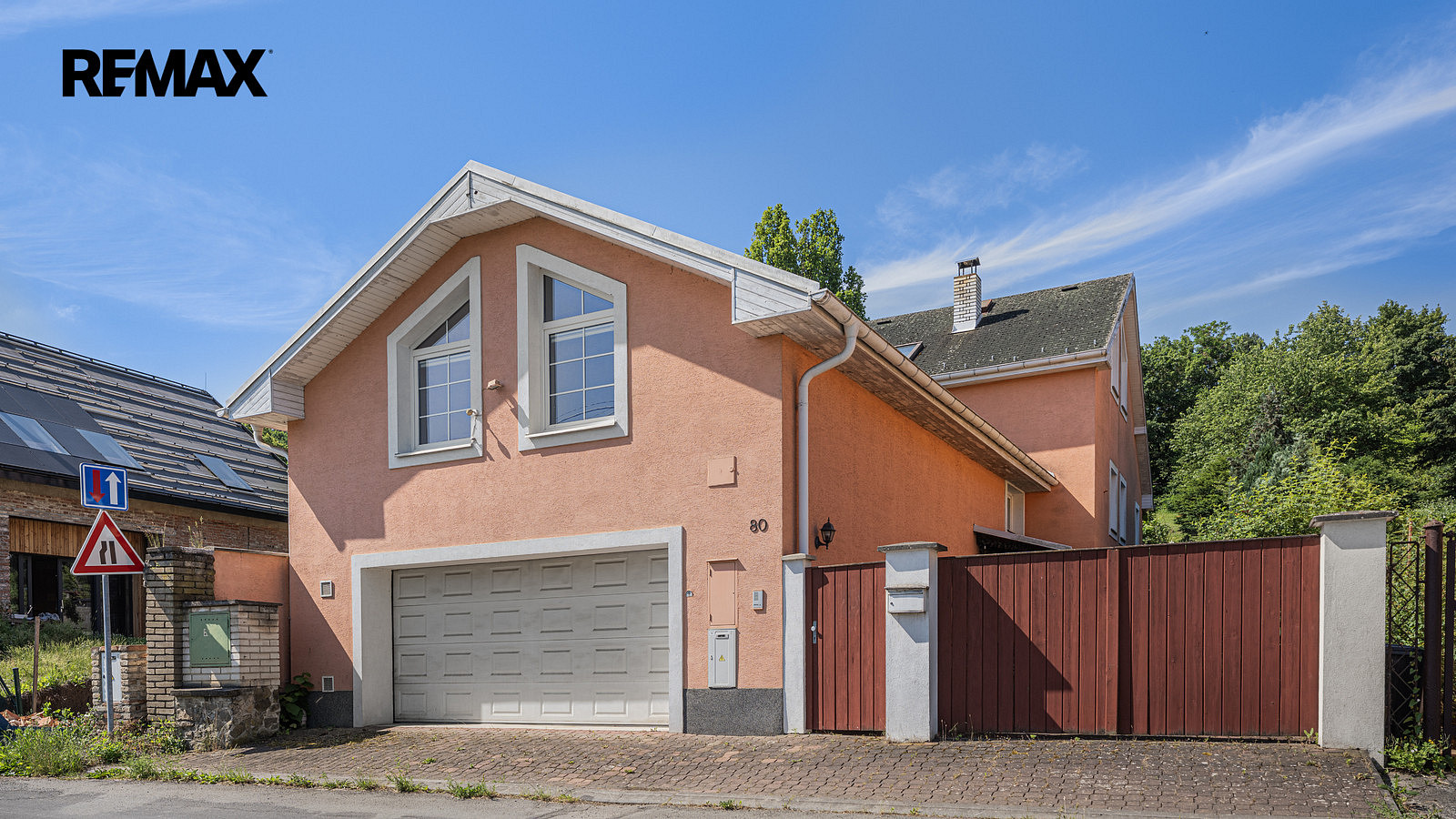 Prodej domu 260 m² s pozemkem 694 m²