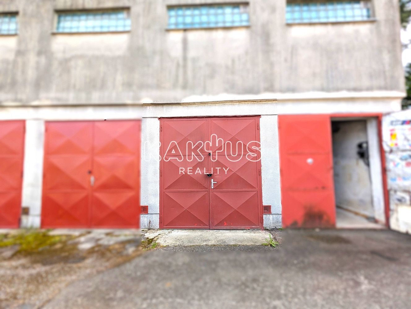 Prodej dvojité garáže 26m2, ostrava-třebovice, ulice martinovská
