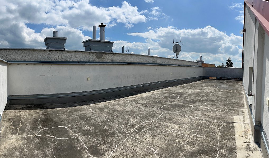 Prodej domu 260 m² s pozemkem 2 162 m², Kunovice – náhled fotky 25