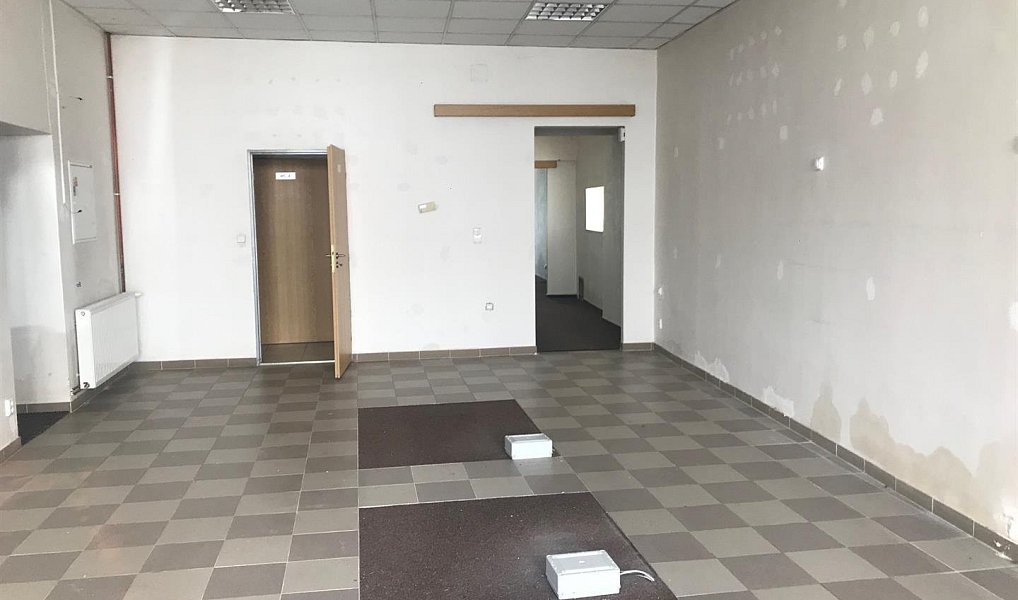 Pronájem obchodních prostor 175 m², Litovel – náhled fotky 2