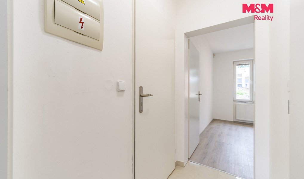 Pronájem bytu 2+kk 55 m², Cheb – náhled fotky 11