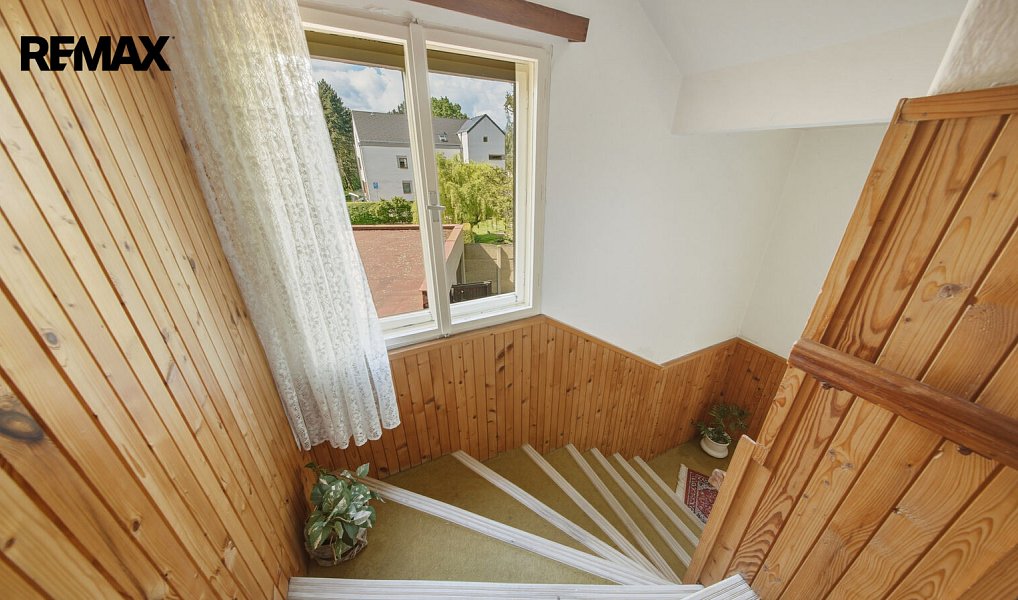 Prodej domu 260 m² s pozemkem 548 m², Nový Bor – náhled fotky 31