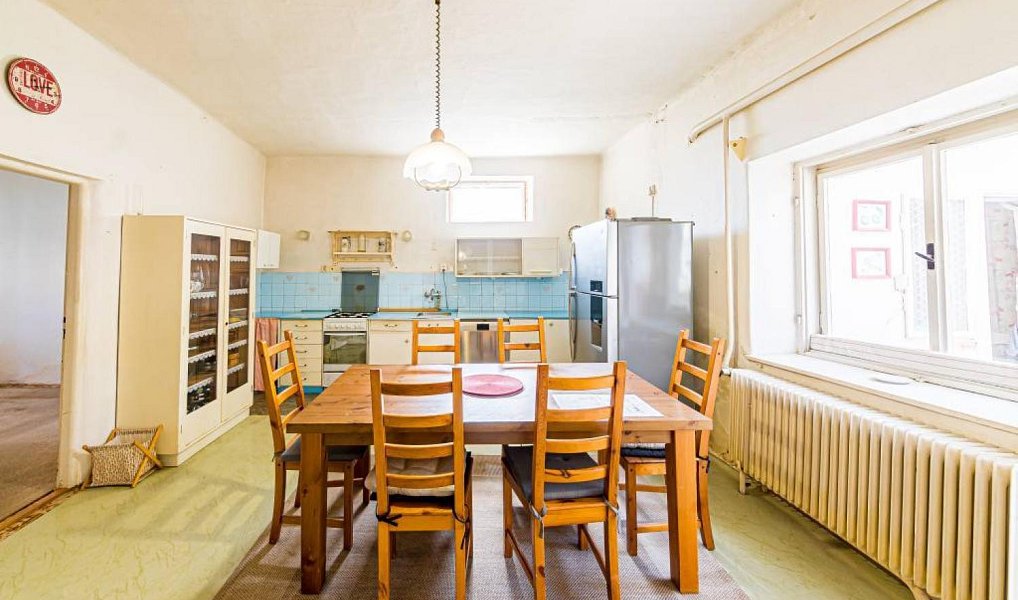 Prodej domu 160 m² s pozemkem 931 m², Slavonice – náhled fotky 7