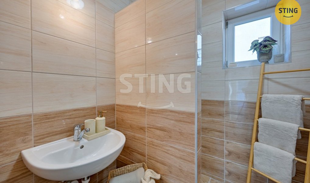 Prodej domu 270 m² s pozemkem 615 m², Strachotín – náhled fotky 14