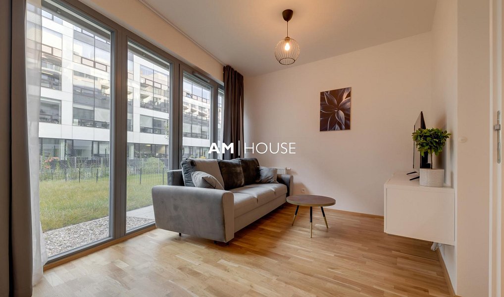 Pronájem bytu 2+kk 55 m², Praha – náhled fotky 3