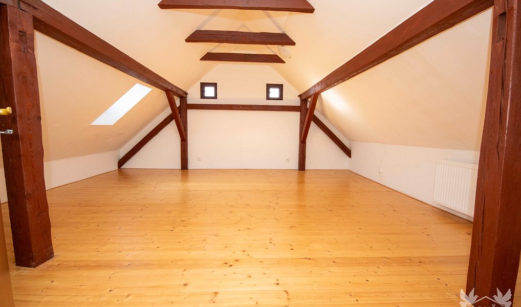 Prodej domu 192 m² s pozemkem 289 m², Mutěnice – náhled fotky 9