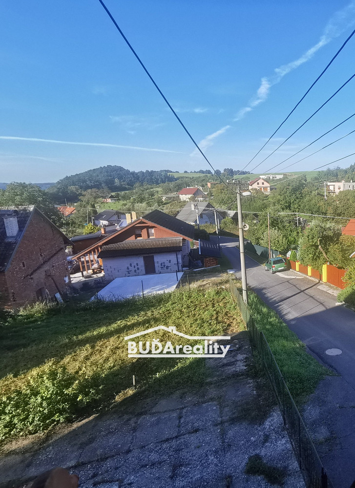 Prodej stavebního pozemku 1 285 m² – fotografie 3