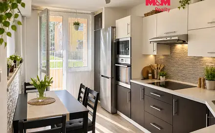 Prodej bytu 3+1 67 m², Pražská, Lubenec, okres Louny