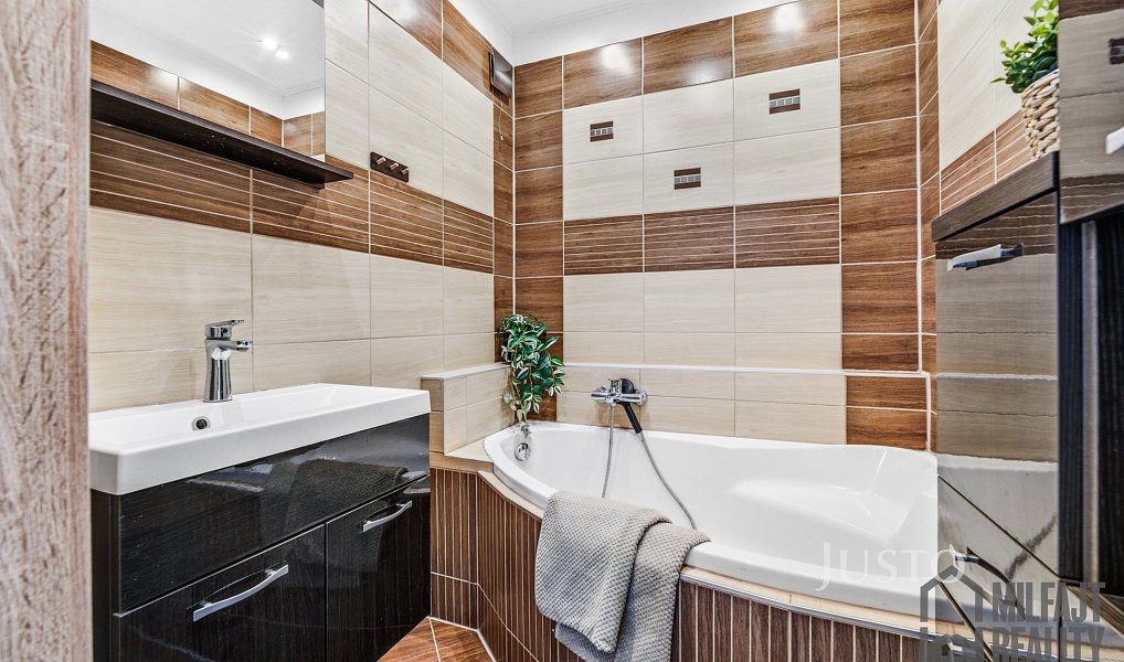 Prodej bytu 3+1 70 m², Liberec – náhled fotky 18