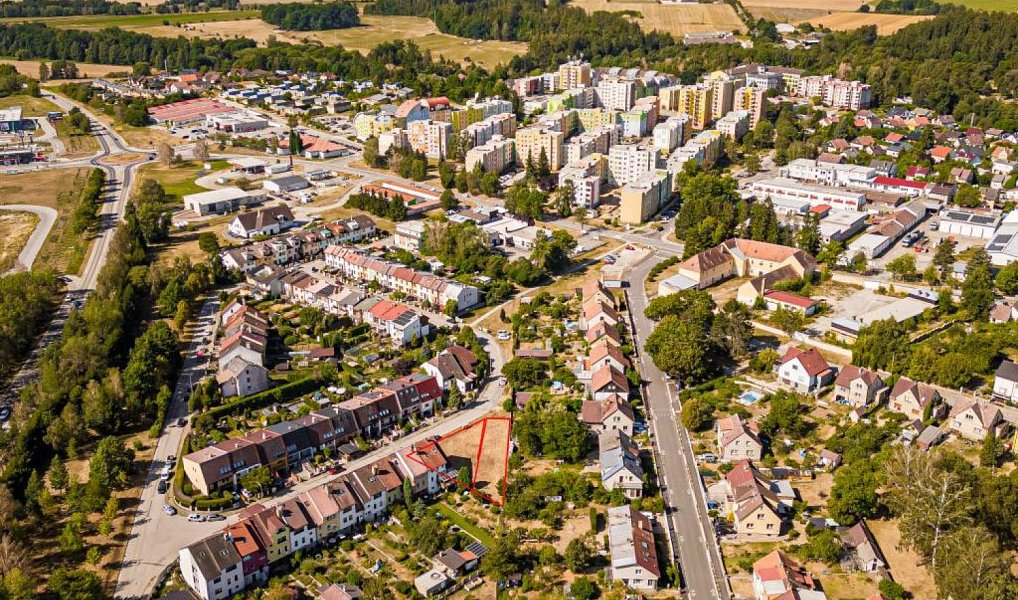 Prodej stavebního pozemku 739 m², Jindřichův Hradec – náhled fotky 11