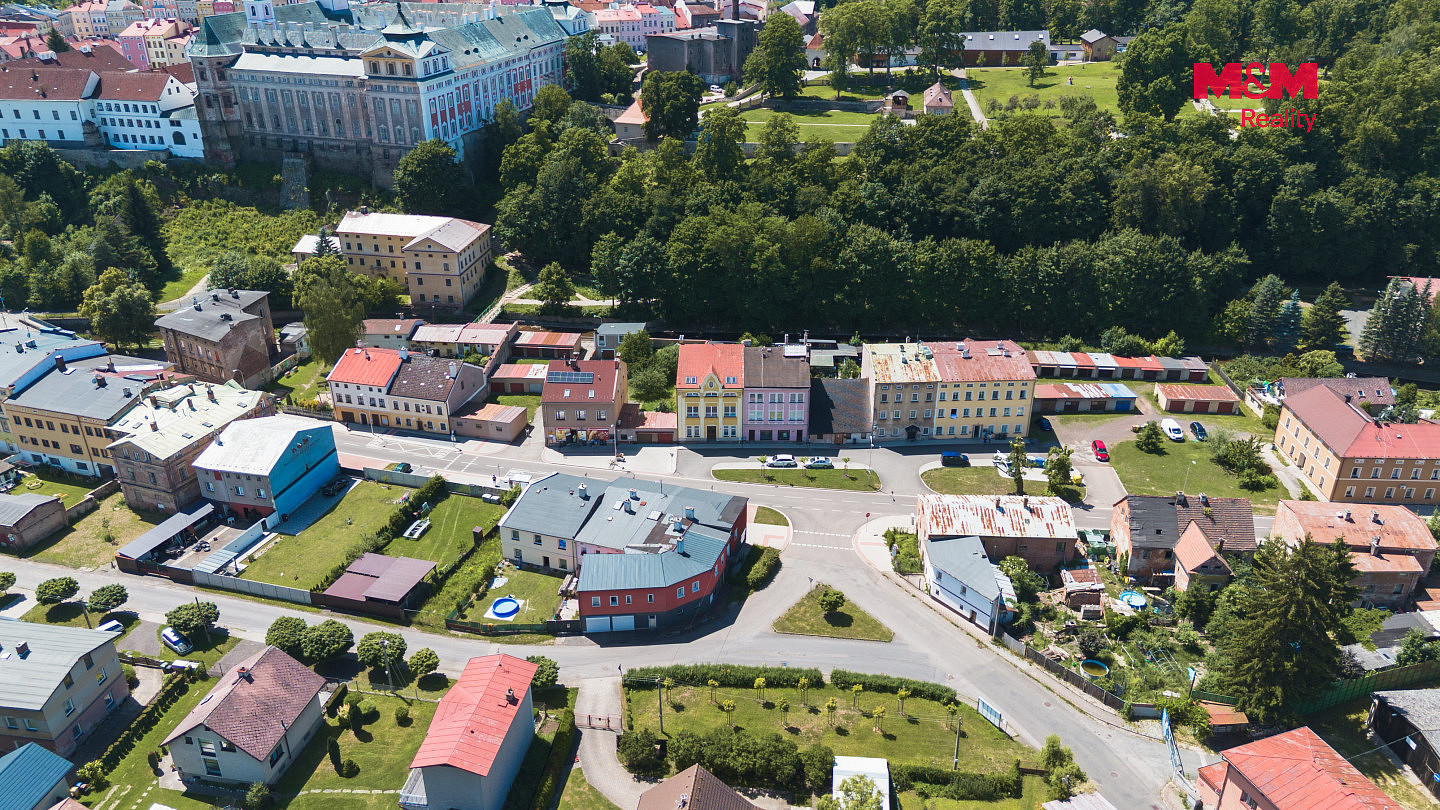 Prodej nájemního domu, činžáku 332 m² – fotografie 2