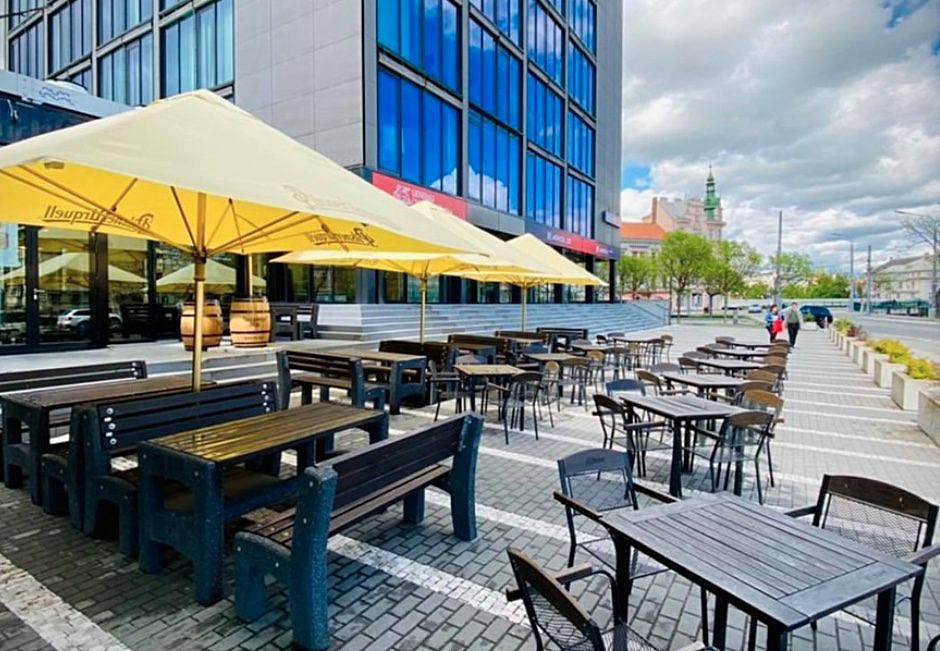 Pronájem obchodních prostor 212 m² – fotografie 4