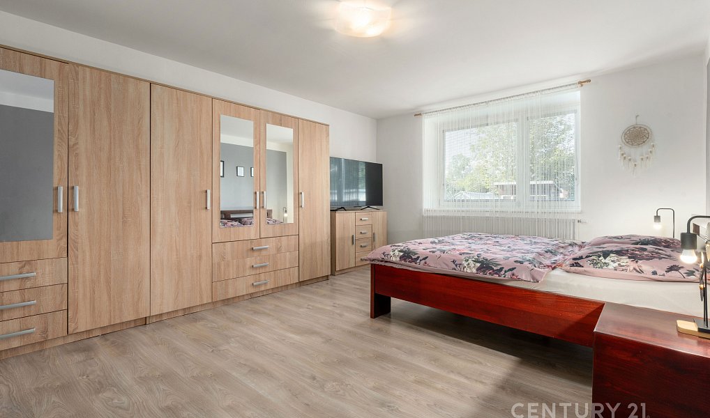 Prodej domu 178 m² s pozemkem 1 065 m², Radiměř – náhled fotky 13
