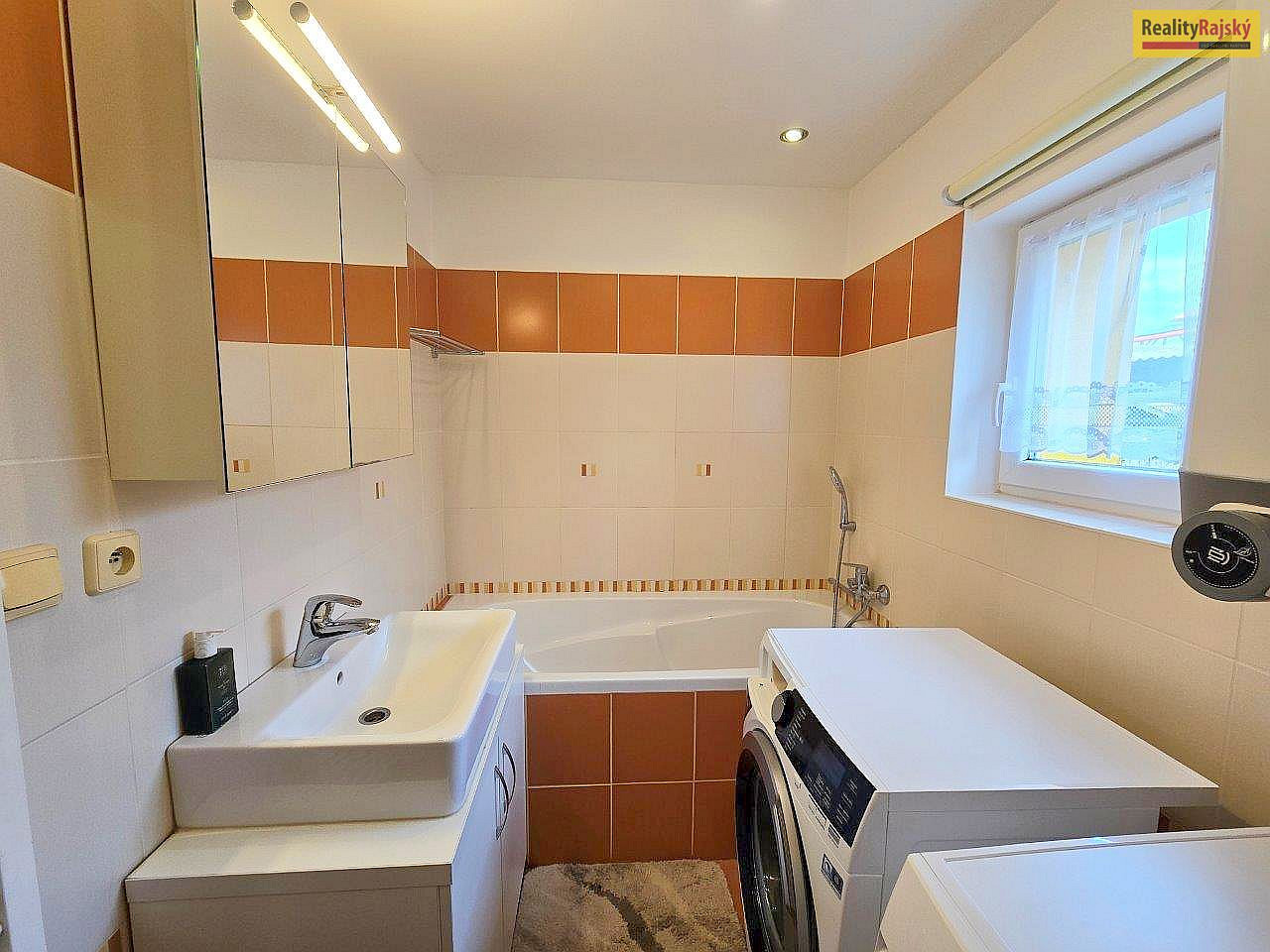 Prodej domu 95 m² s pozemkem 593 m² – pohled 6