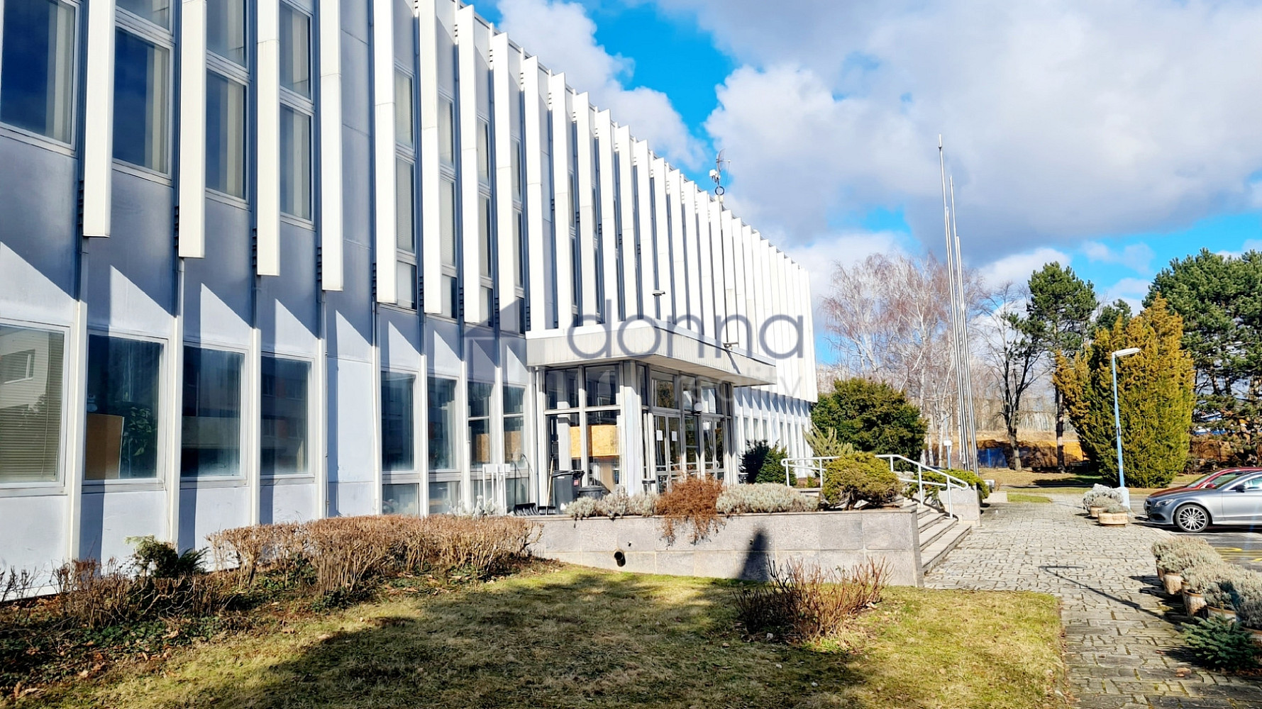 Pronájem obchodních prostor 170 m²
