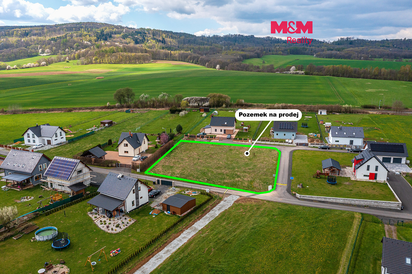 Prodej stavebního pozemku 2 192 m²