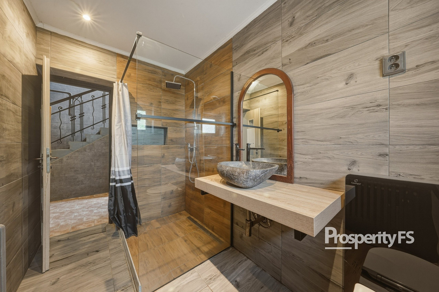 Prodej domu 199 m² s pozemkem 1 065 m² – fotografie 2