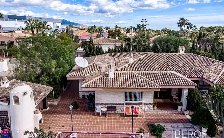 Prodej domu 217 m² s pozemkem 1 926 m², Benidorm, Španělsko