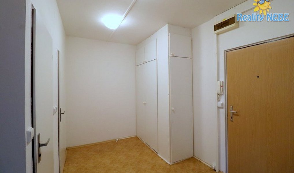 Pronájem bytu 1+1 40 m², Milovice – náhled fotky 9