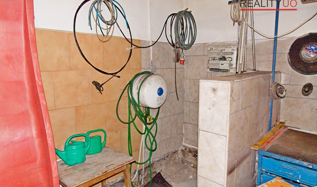 Prodej výrobních prostor 190 m², Ostrov – náhled fotky 8