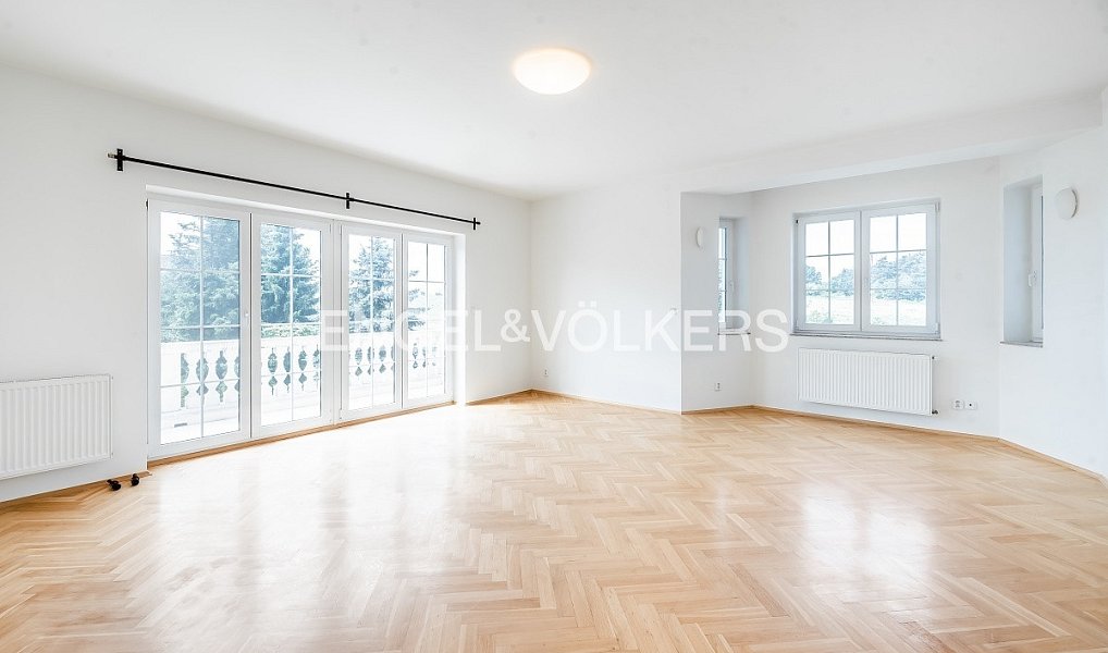 Pronájem domu 610 m² s pozemkem 747 m², Průhonice – náhled fotky 6