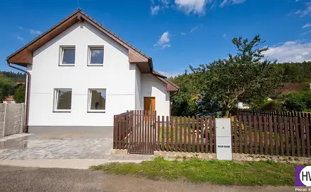 Prodej domu 160 m² s pozemkem 359 m², Popovice, okres Benešov