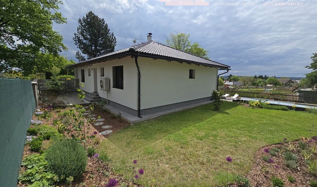 Prodej domu 157 m² s pozemkem 1 047 m², Sulice – náhled fotky 27