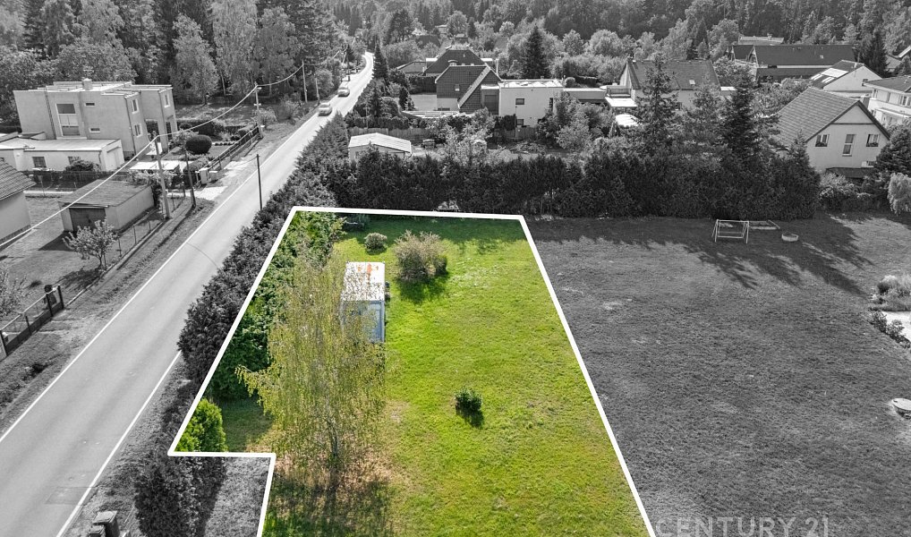 Prodej stavebního pozemku 850 m², Svojetice – náhled fotky 2