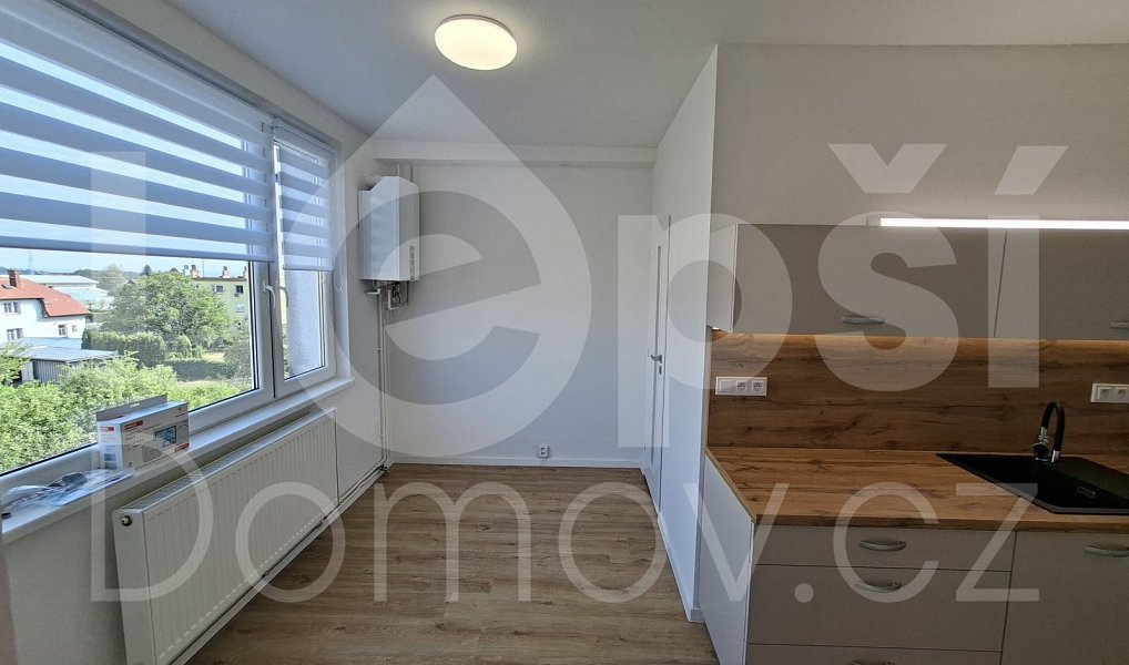 Prodej bytu 2+1 58 m², Javorník – náhled fotky 3