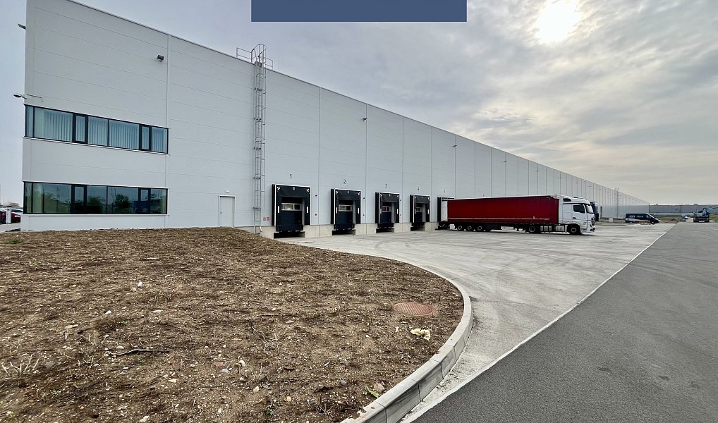 Pronájem skladovacích prostor 4 246 m², Žatec – fotka 1 z 3