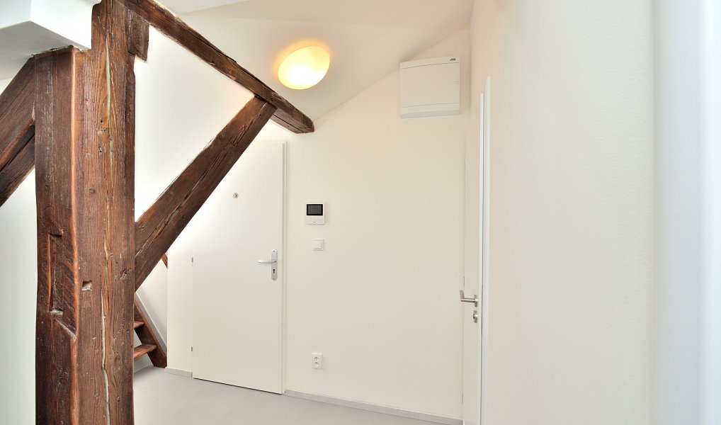 Pronájem bytu 1+kk 29 m², Praha – náhled fotky 18