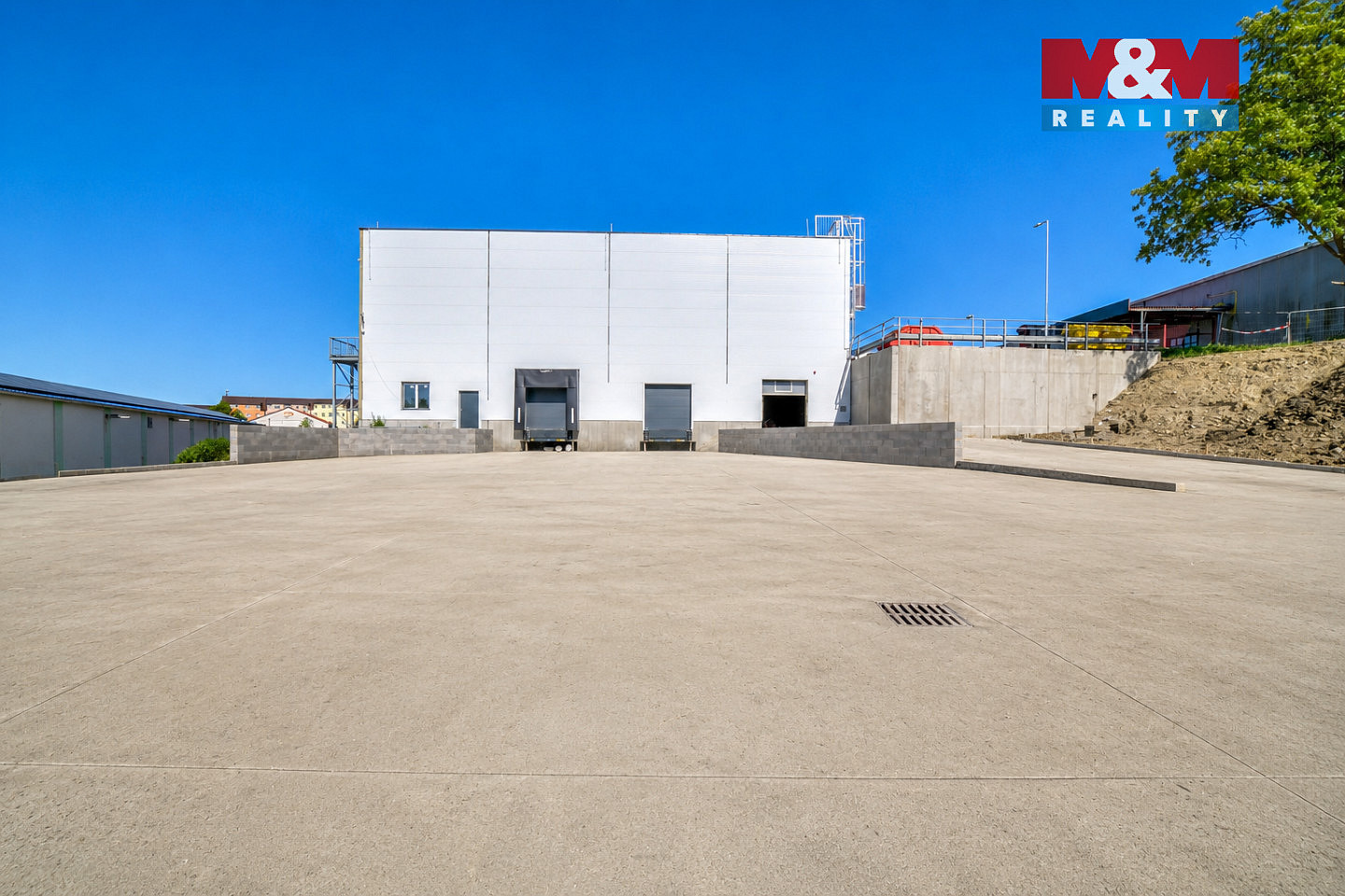 Pronájem skladovacích prostor 2 200 m² — photo 4