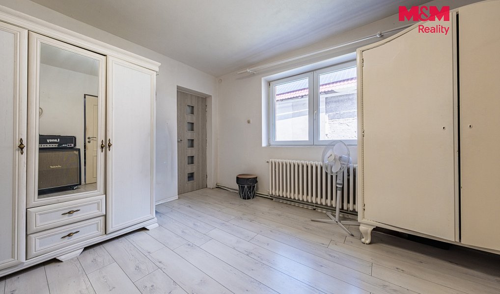 Prodej domu 108 m² s pozemkem 438 m², Bobnice – náhled fotky 8