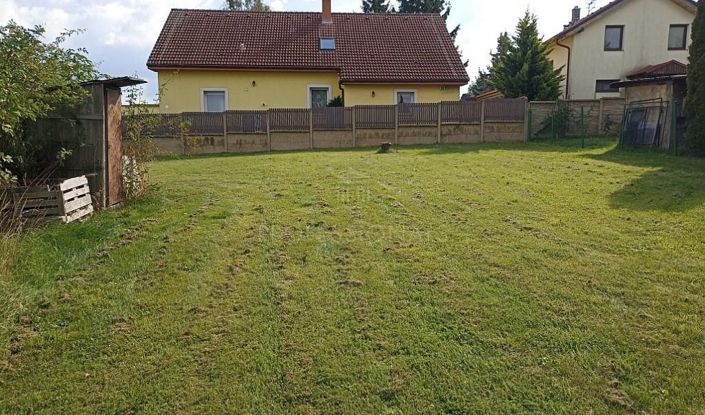 Prodej komerčního pozemku 1 016 m², Radějovice – náhled fotky 3