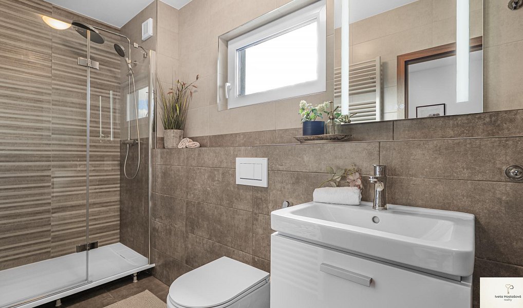 Prodej domu 110 m² s pozemkem 990 m², Úhonice – náhled fotky 6