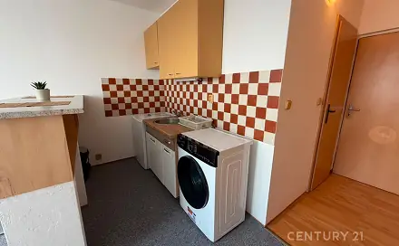 Pronájem bytu 1+kk 20 m², Přímětická, Znojmo